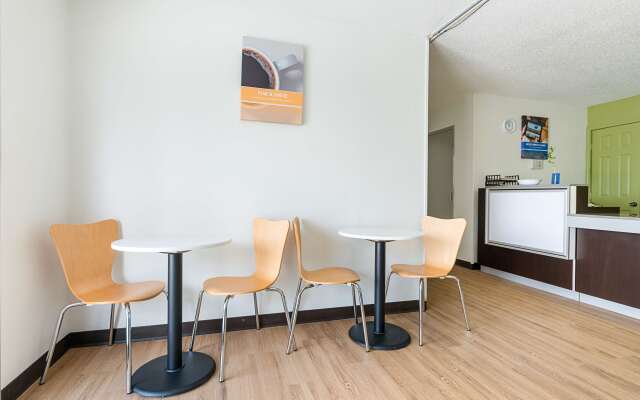 Motel 6 New Iberia, LA