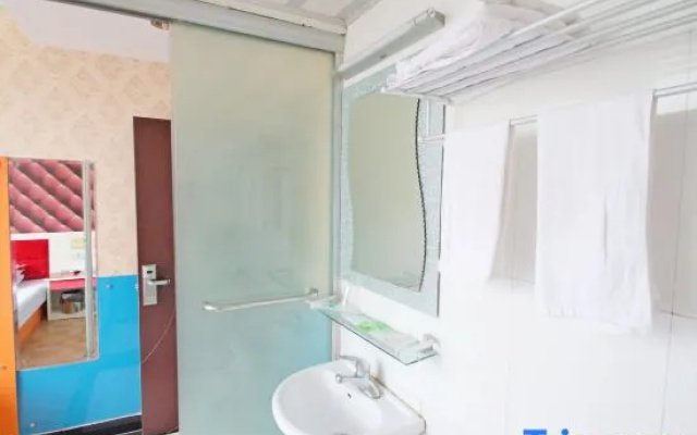Shanghai Qihao Guest Room