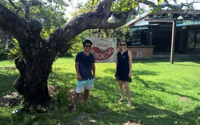 Cashew Nut Bungalow, Ko Mook