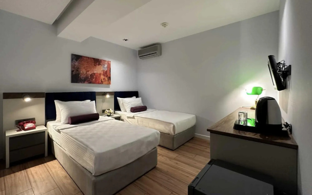 The Royals Hotel