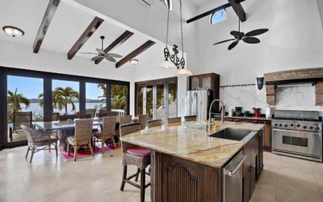 Villa Bougainvillea - Million dollar view - Beautiful Villa