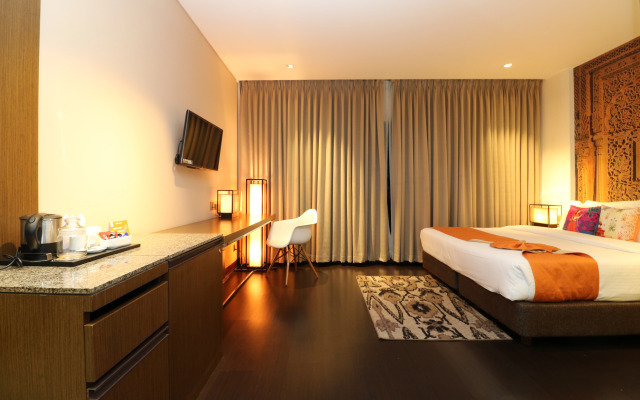Hotel Gallery 67