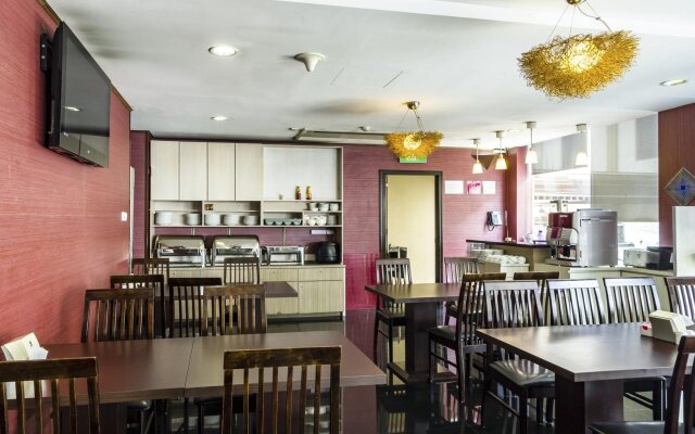 Rest Bugis Hotel