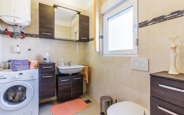 Amazing Home in Fazana With Wifi and 2 Bedrooms