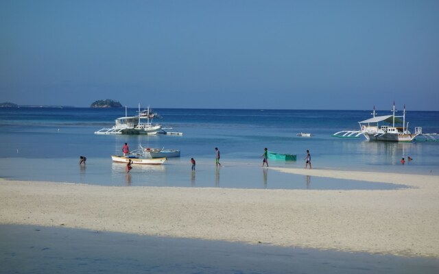 The Sharks Tail Dive Resort
