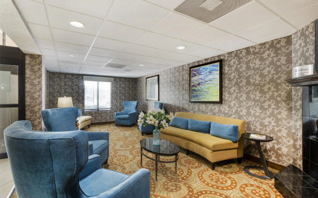 Best Western Plus Richmond Hill Inn