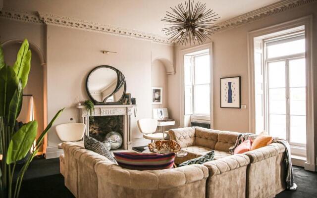Awe-inspiring Townhouse With Balcony and Terrace