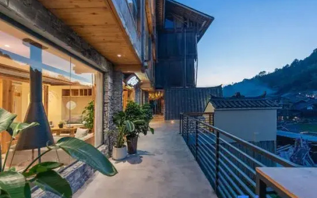 Jijing Zhaoxing Boutique Homestay (Zhaoxing Dong Village Branch)