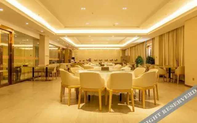 Nanas Hotel