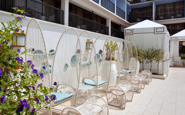 Sheraton Universal Hotel