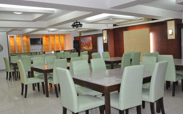 Suanwaruan Hotel