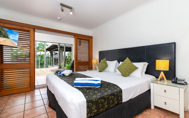 Paradise on the Beach Resort - Palm Cove – Guest Rooms – Cairns
