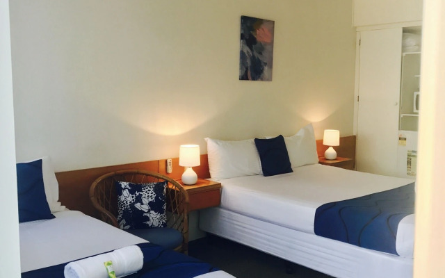 Tropical Gate Motor Inn