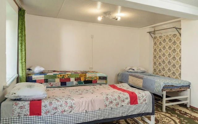 Camping Yard Hostel Karakol