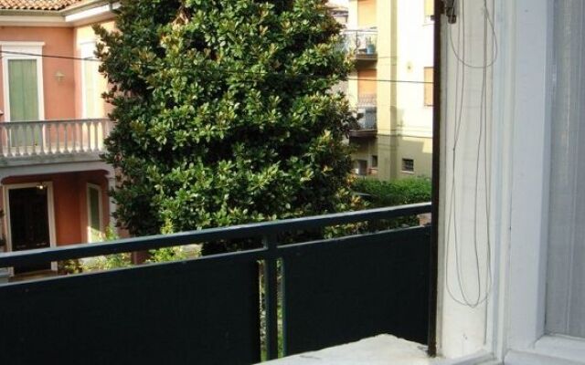 To Be Happy in Venice
