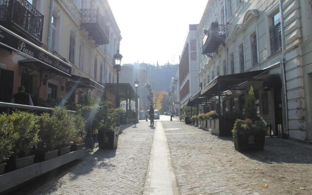 Apartment Tabizde 21