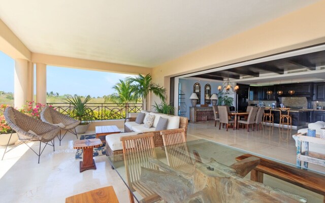 Luxurious 3 Bedroom Condo