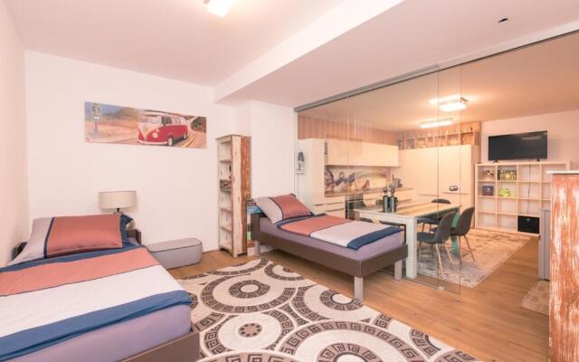 Senator Flats - Paulus