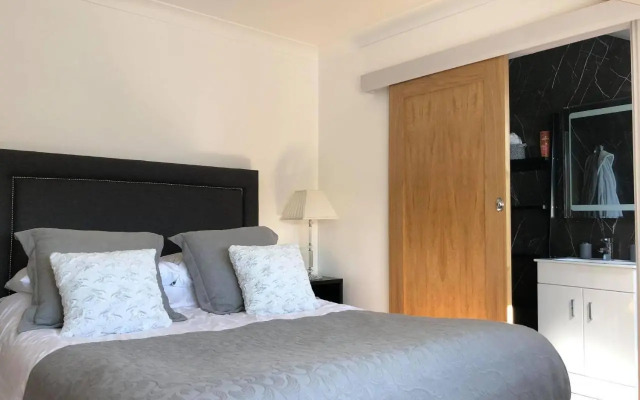 Sonas Luxury Living