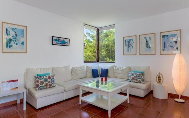 Balaia Terrace Apartment