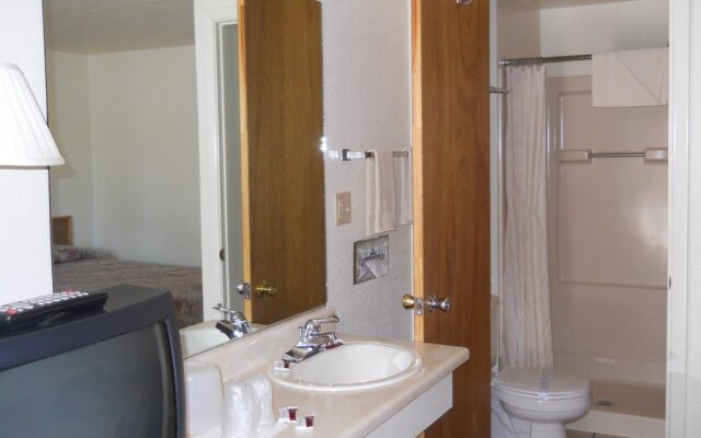 Tomahawk Lodge