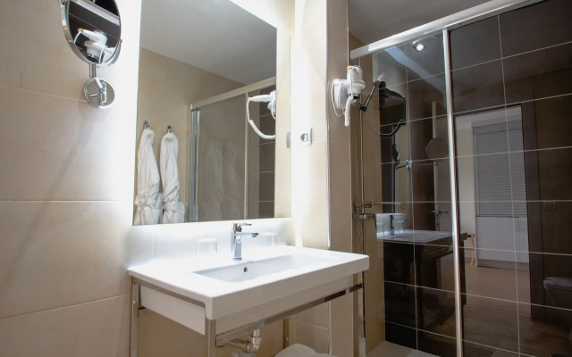 HL Suites Nardos - Only Adults