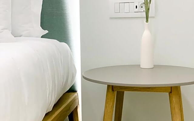 Mod Santorini Vegan Accommodation