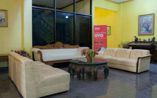 Hotel Mawar Saron