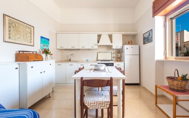 2759 Casa Leonard by Barbarhouse