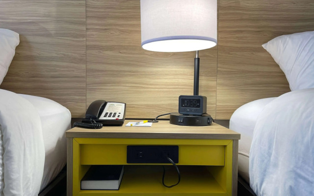 Days Inn by Wyndham Imlay City
