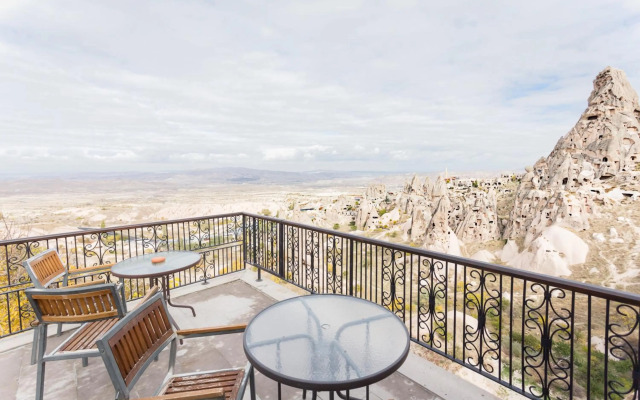 Hermes Cave Hotel