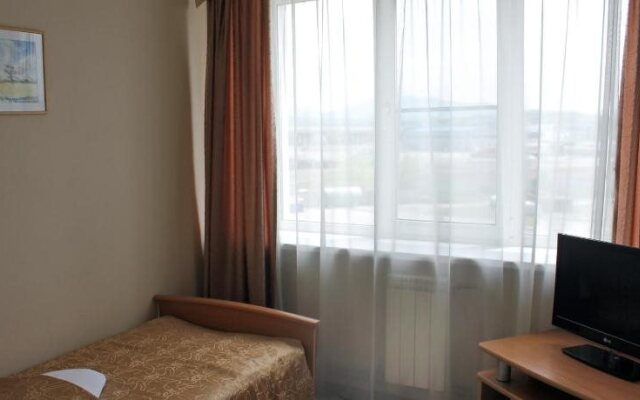 Ayir Hotel