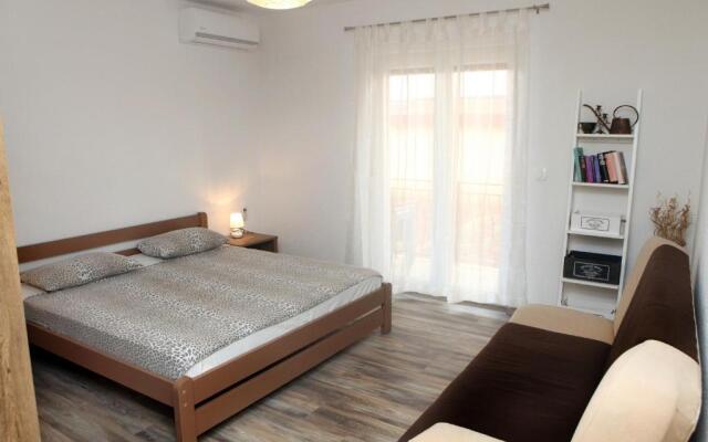 Nice Apartment Near the Sea Es3