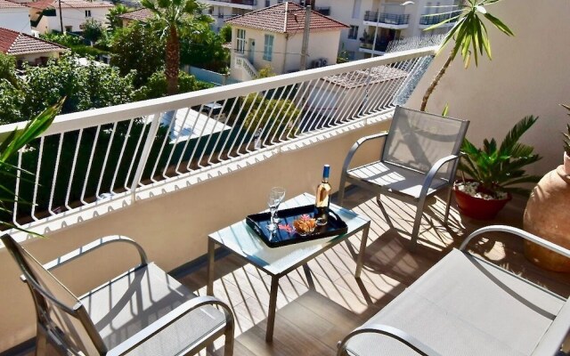 Riviera Standing Appartement La Couronne Premium, vue mer