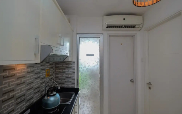 Comfort And Warm 2Br At Bassura City Apartment