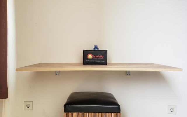 Cozy Studio At Cinere Bellevue Suites Apartment