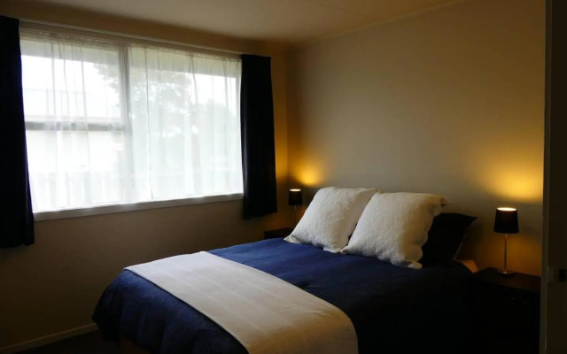 Walnut Cottage, Turangi/Tongariro – Guest Rooms – Turangi