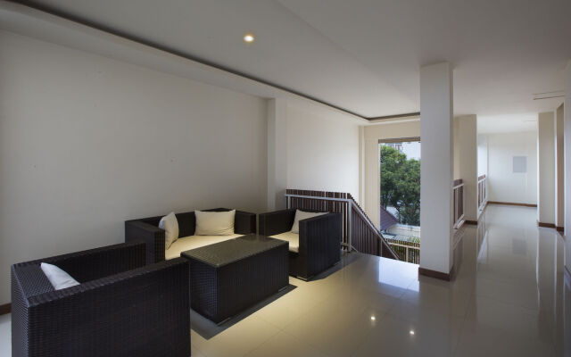 Aveon Express by Daphna Management
