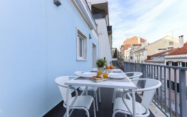 Estrela Terrace by Homing