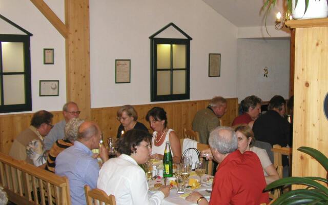 Der Winzerhof Bed & Breakfast Achau