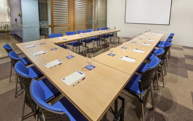 Hotel Barí Bucaramanga By OxoHotel