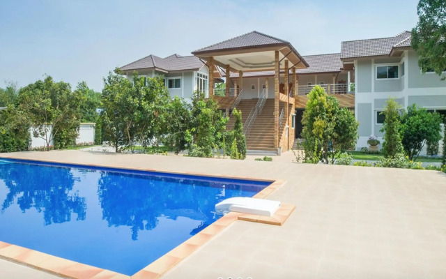 Baan Suan Khun Yaiy Nakhon Nayok