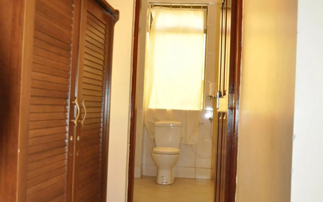 Rich Hotel
