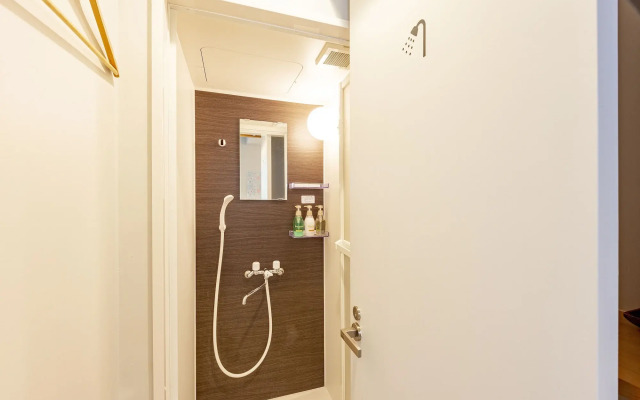 Plat Hostel Keikyu Asakusa Station