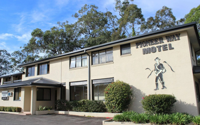 Pioneer Way Motel