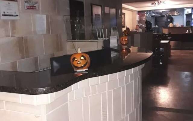 Hotel Restaurante El Madrono Chia