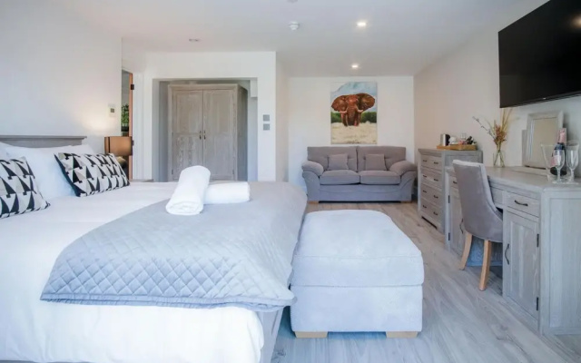 Suite 10 - Sleeping Giant Hotel - PEN Y CAE Inn