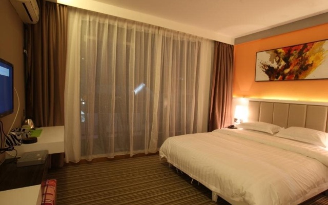 Yangshuo West Street Boutique Hotel – Guest Rooms – Guilin