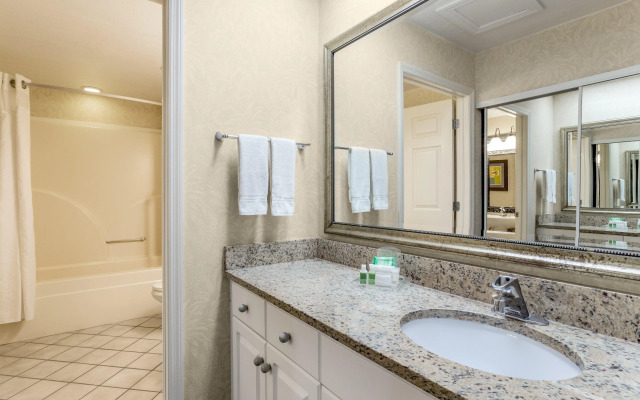 Holiday Inn & Suites Clearwater Beach S-Harbourside by IHG