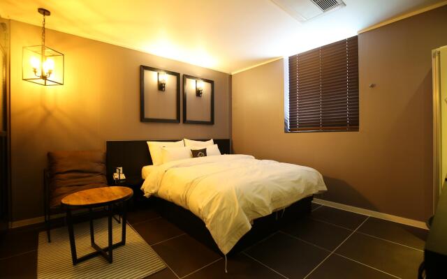 Cheongju Luce Hotel